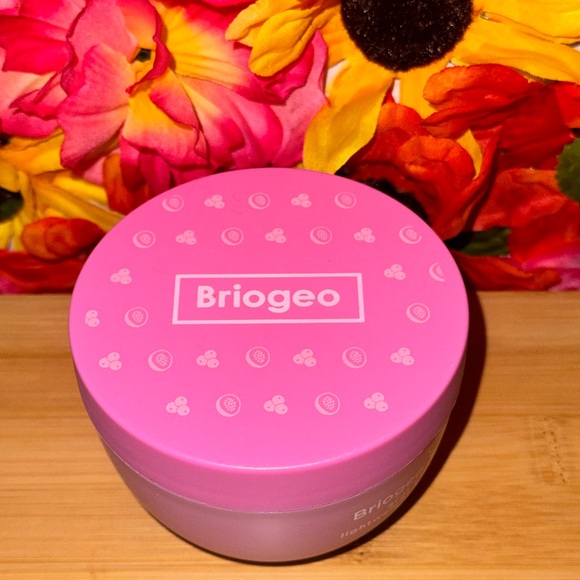 Briogeo Superfoods Acai & Passionfruit Pink Hair Mask - Picture 3 of 3